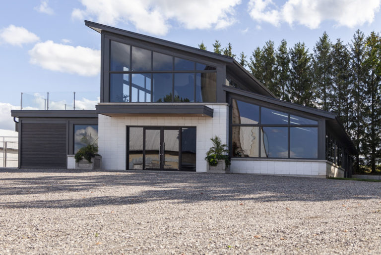 Estate Builders Timber Frame Contracting in Kitchener Waterloo ON